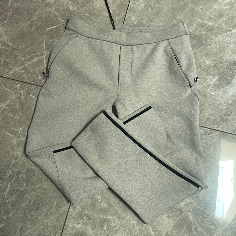 LULULEMON MENS PANTS ✨